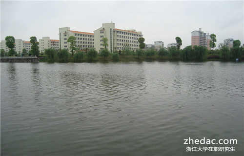 2017年浙江大學(xué)在職研究生考試通過率高嗎？ 
